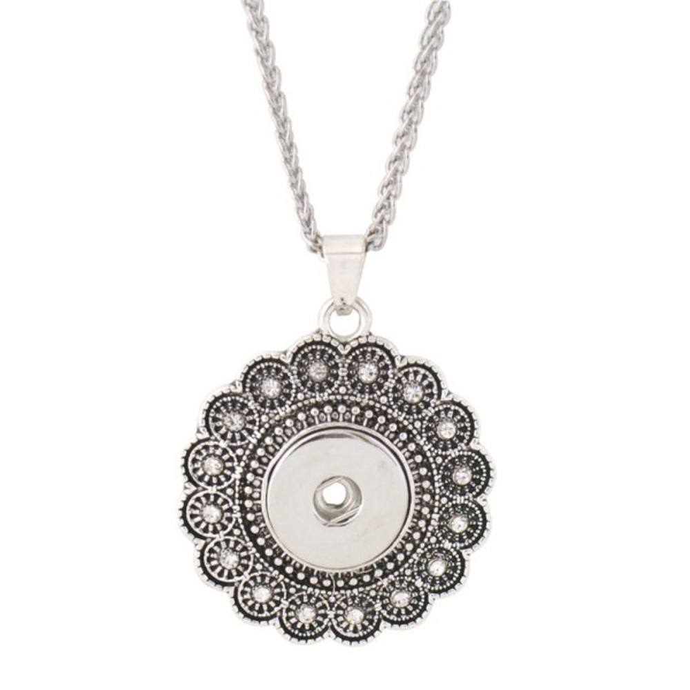 Pendant Snap Necklace
